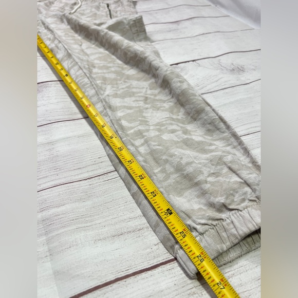 Athleta Cabo Tide Linen Jogger - 10 - Women's pants tan neutral camo beach - Picture 12 of 16
